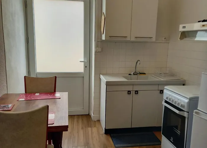 F1 Rez De Chausee Neris-les-Bains